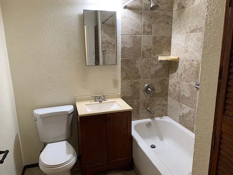 2 bedroom 1 bath apartment for rent — Photo 8