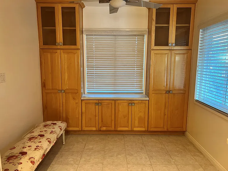 950 N Harwood St — Photo 10