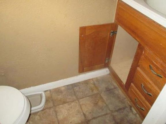 4th image of 8888 Bernay Dr