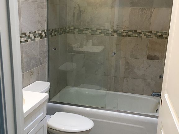 4th image of 336 Bahia Ln S