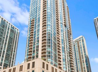 21 E Huron St APT 4701, Chicago, IL 60611