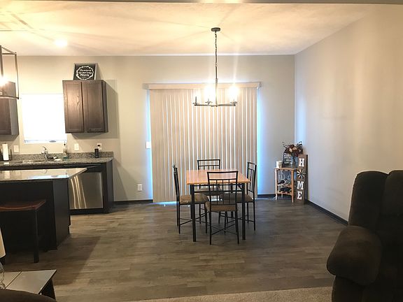 3rd image of 6506 Bridle Ln
