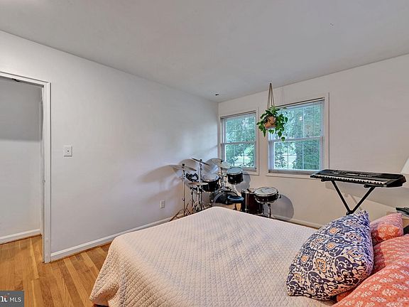 5th image of 13130 Valleywood Dr