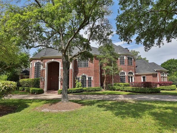 12802 Wondering Forest Dr, Tomball, TX 77377
