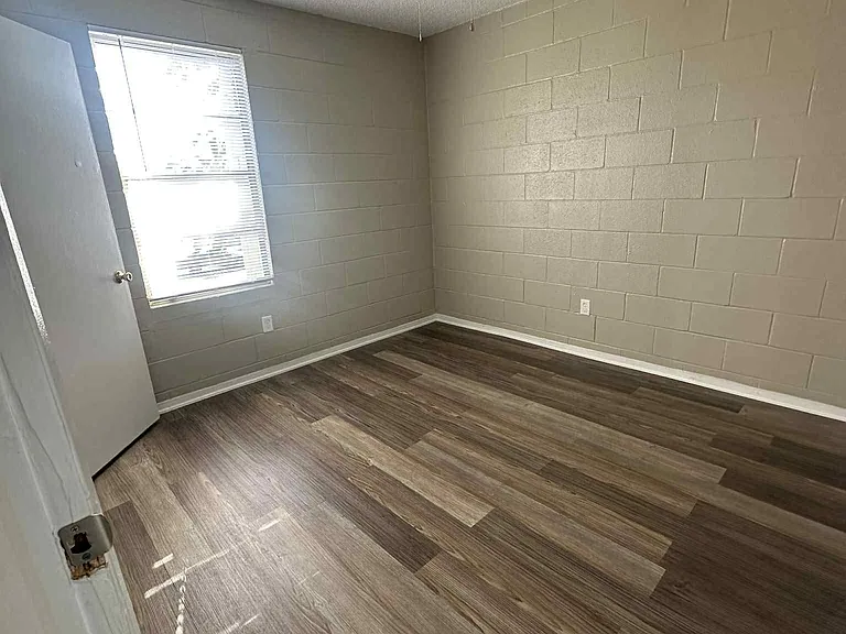 SAN MARCOS APARTMENTS — Photo 37