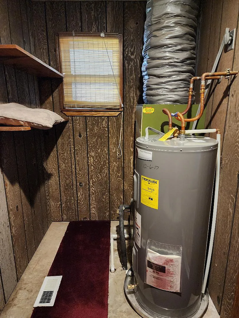 2 bed, 1000 sqft, $695 — Photo 4