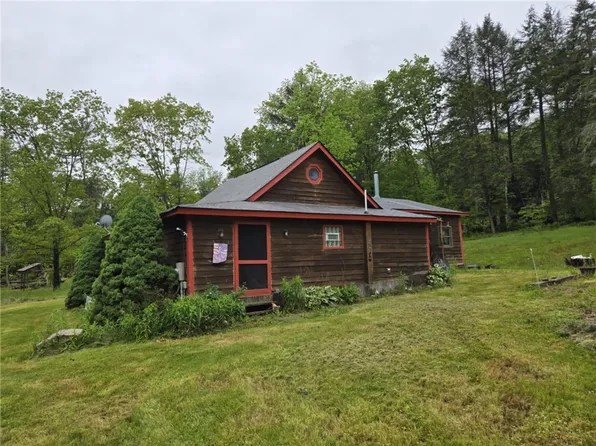 5286 Gray Hill Rd, Weedville, PA 15868