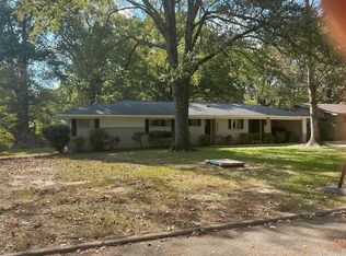 806 Pecan St, Crossett, AR 71635