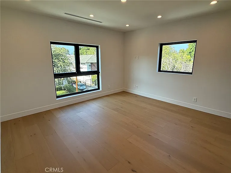 12816 Bloomfield St — Photo 12