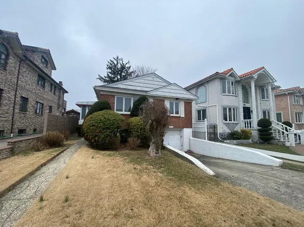64-34 Cloverdale Boulevard, Oakland Gardens, NY 11364