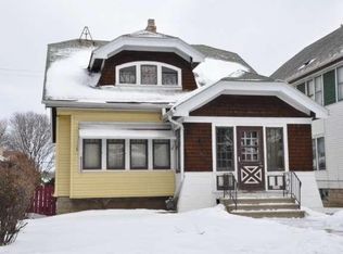 2944 N 49th St, Milwaukee, WI 53210
