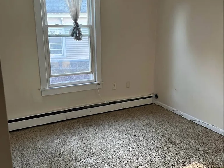 9 N Front St #5 — Photo 3