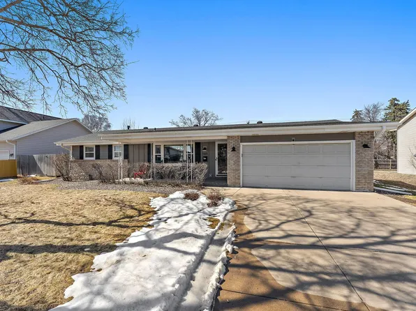 5615 Twin Lake Ter N, Minneapolis, MN 55429