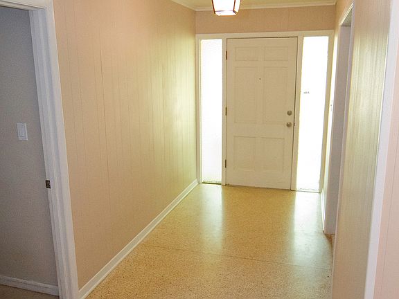 2nd image of 4113 Plantation Dr