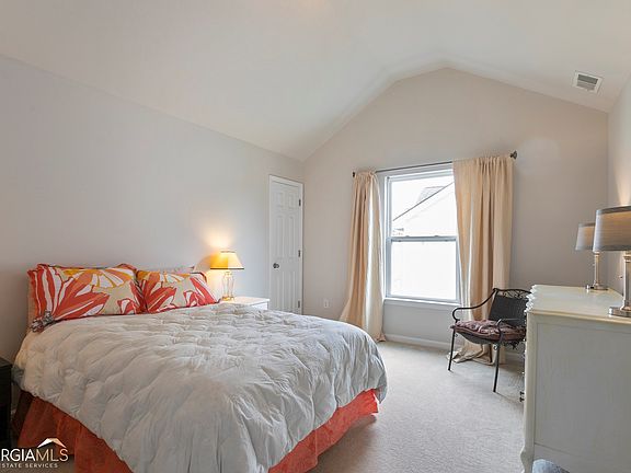 3rd image of 4991 Burberry Way