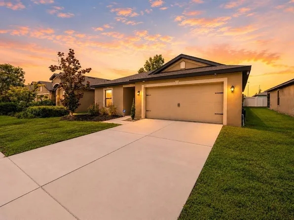621 Chatham Walk Dr, Ruskin, FL 33570