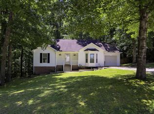 501 Lillian Ct, White Bluff, TN 37187