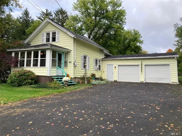 1872 Rose Hill Rd, Skaneateles, NY 13152