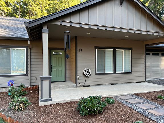 3rd image of 23 Glory Ln