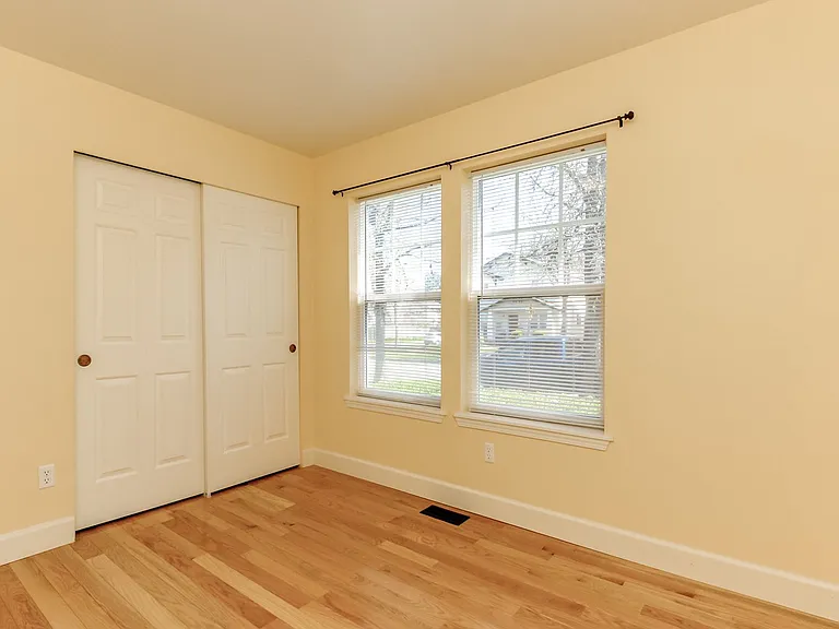 1861 Palisade Blvd — Photo 10