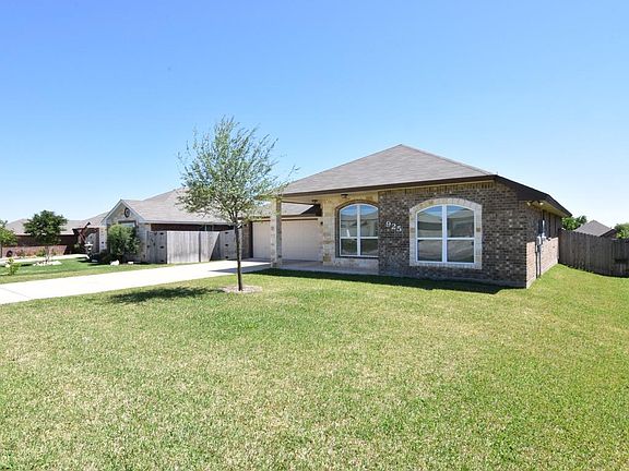 2nd image of 925 Kacie Dr