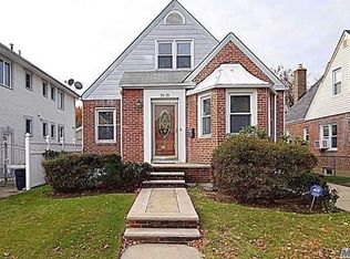 5328 192nd St, Fresh Meadows, NY 11365