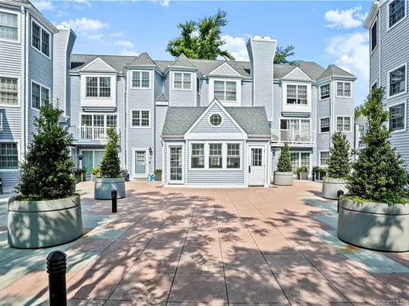 118 Grove Street #19, Stamford, CT 06901
