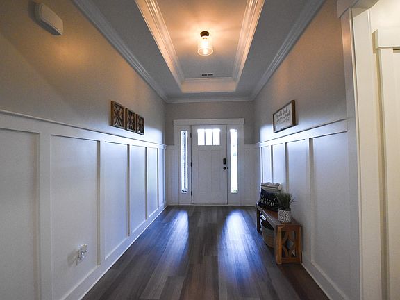 5th image of 1703 Meadowbrook Dr SE