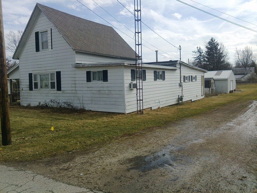 2nd image of 203 W Williams St
