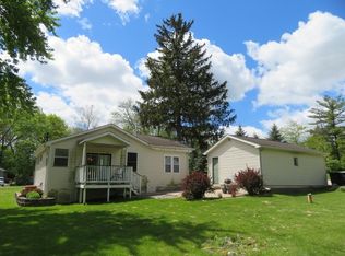 26824 98th St, Trevor, WI 53179