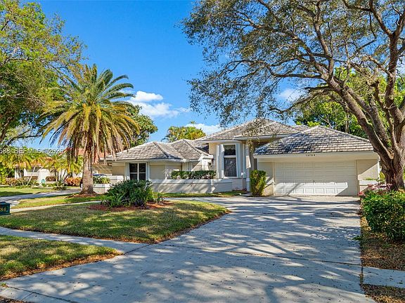 2nd image of 10784 Avenida Santa Ana