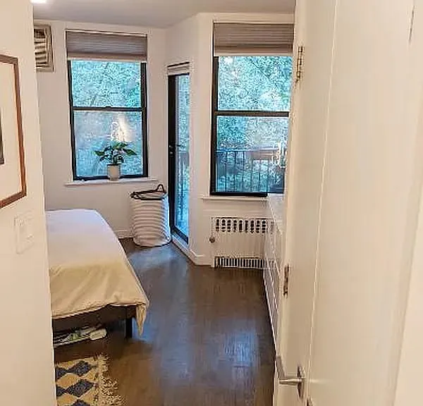 248 10th Ave #3B — Photo 8