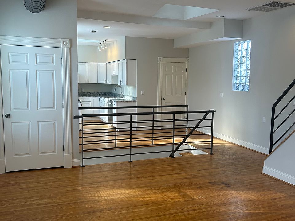 1st image of 2945 Cleinview Ave #2