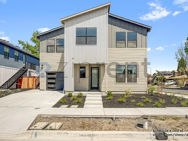 2203 Versaro Dr — Photo 1