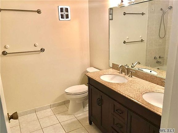 3rd image of 33 Richmond Blvd Unit 1B