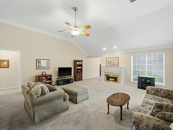 3rd image of 19806 Bambiwoods Ct