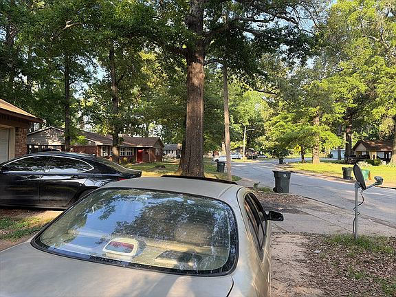 4th image of 6608 Hinkson Rd