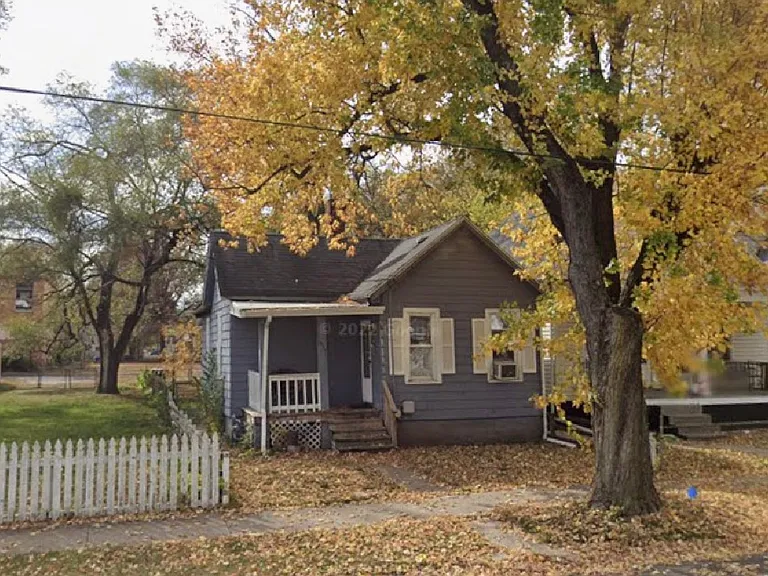 1220 W John H Gwynn Junior Ave — Photo 1