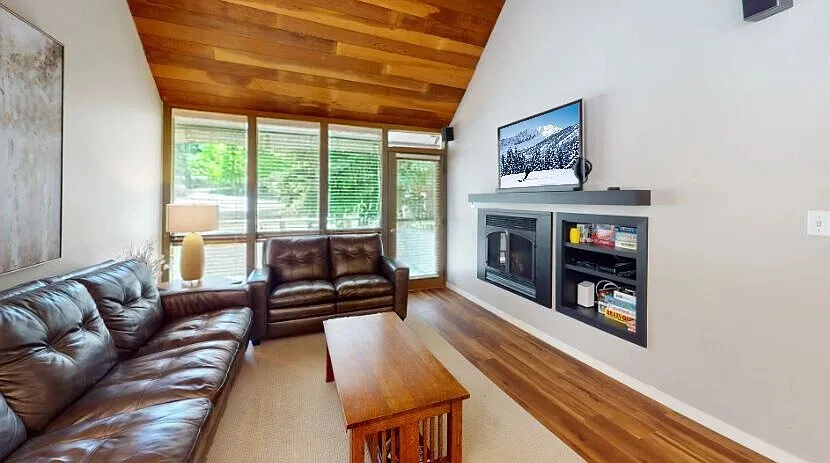 4 bed, 1566 sqft, $4,600 — Photo 4