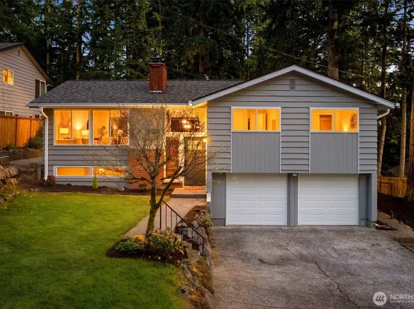 18330 47th Place NE, Lake Forest Park, WA 98155