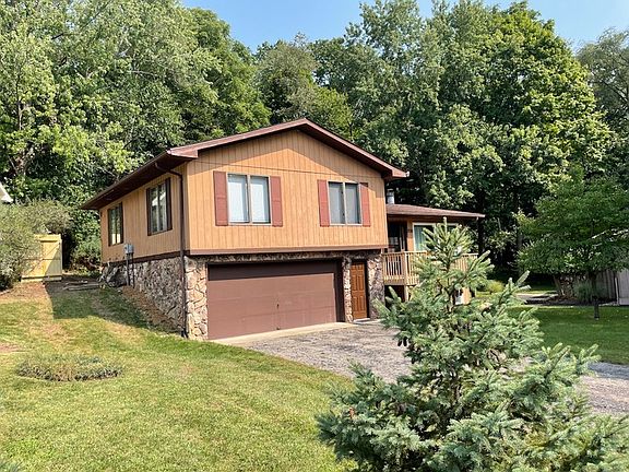 2nd image of 2930 Kensington Dr