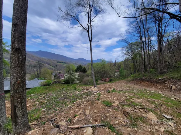 145 Patchens Estate Rd #B, Waynesville, NC 28786