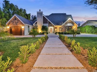23320 Hatteras St, Woodland Hills, CA, 91367