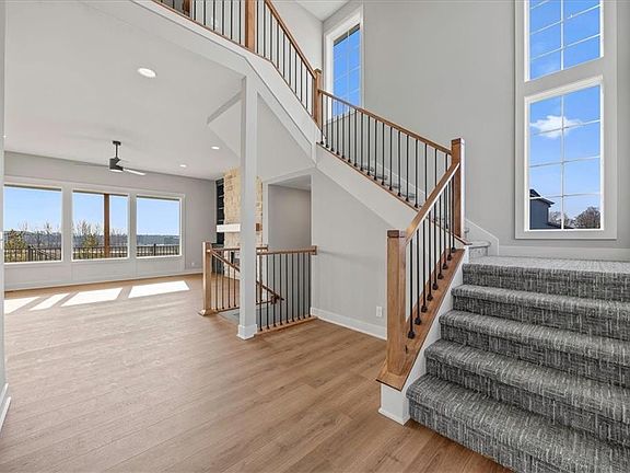 2nd image of 4705 NW Sienna Rdg