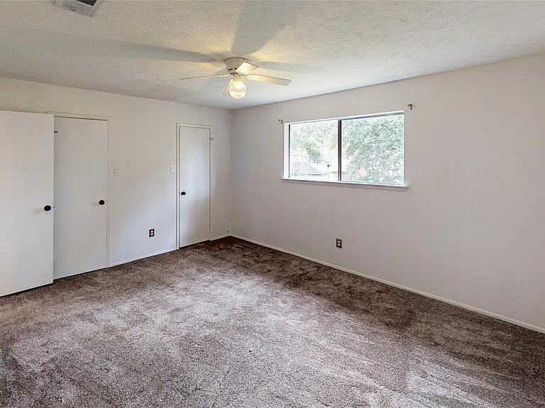 3819 Brook Shadow Dr — Photo 24