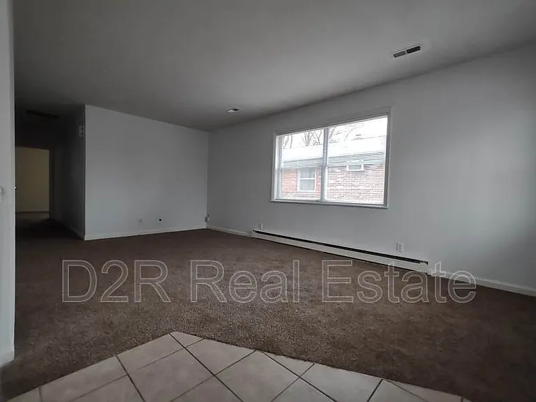 7819 Southfield Dr — Photo 20