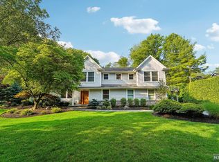 116 Schuyler Rd, Allendale, NJ 07401