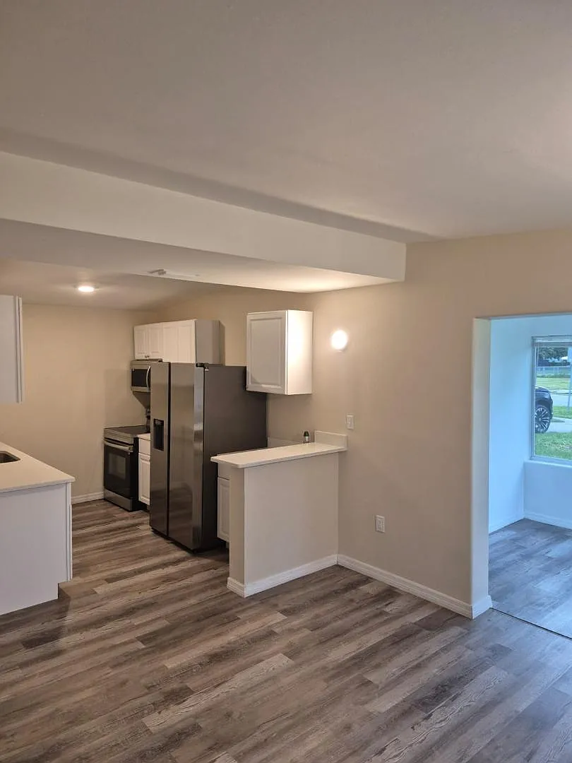 2289 Dallas St — Photo 3