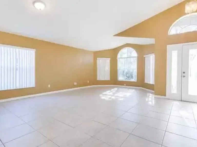 10828 Goldfish Cir — Photo 17
