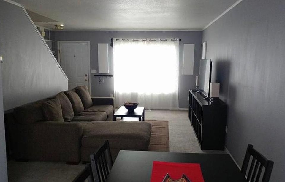 1st image of 8904 NE 15th Ave APT D31